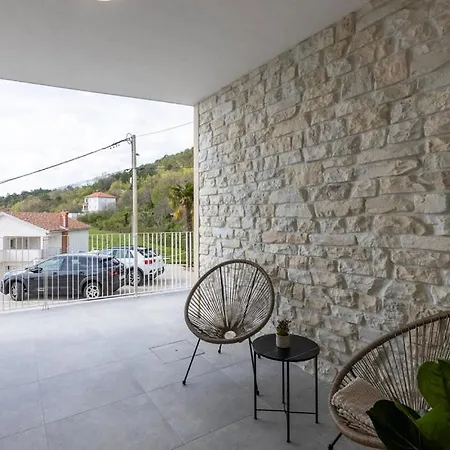 Appartement 2a *